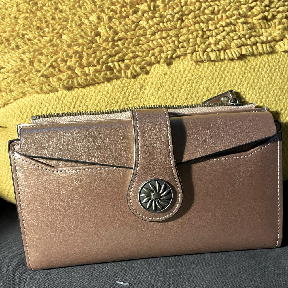 Kate Landry wallet, nwt